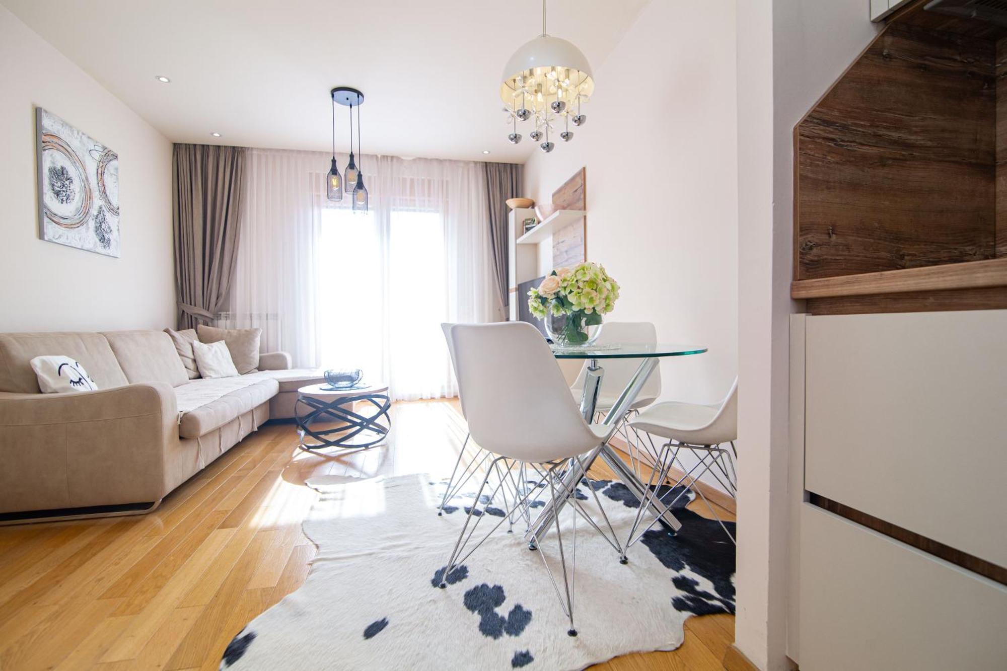 Apartment As Kalman I *